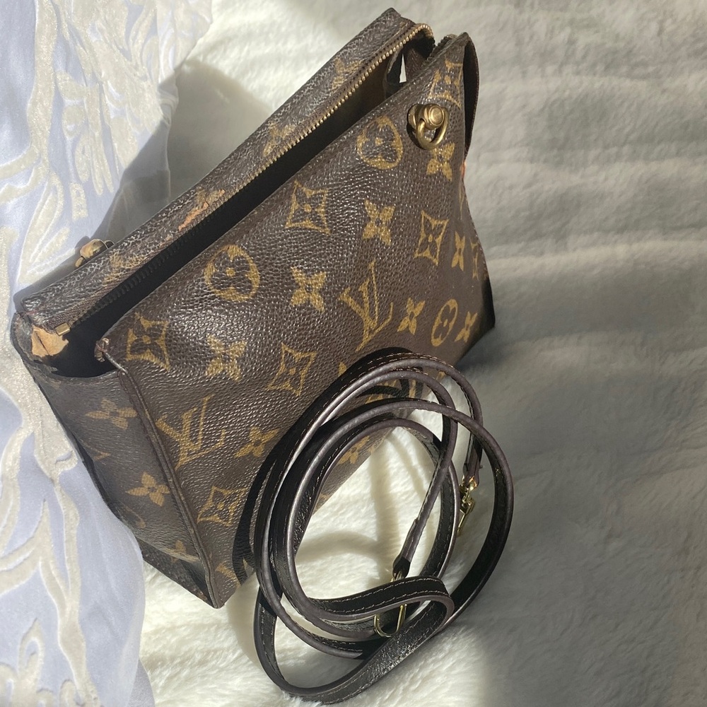 Authentic Louis Vuitton Gold and Brown Monogram Crossbody Bag